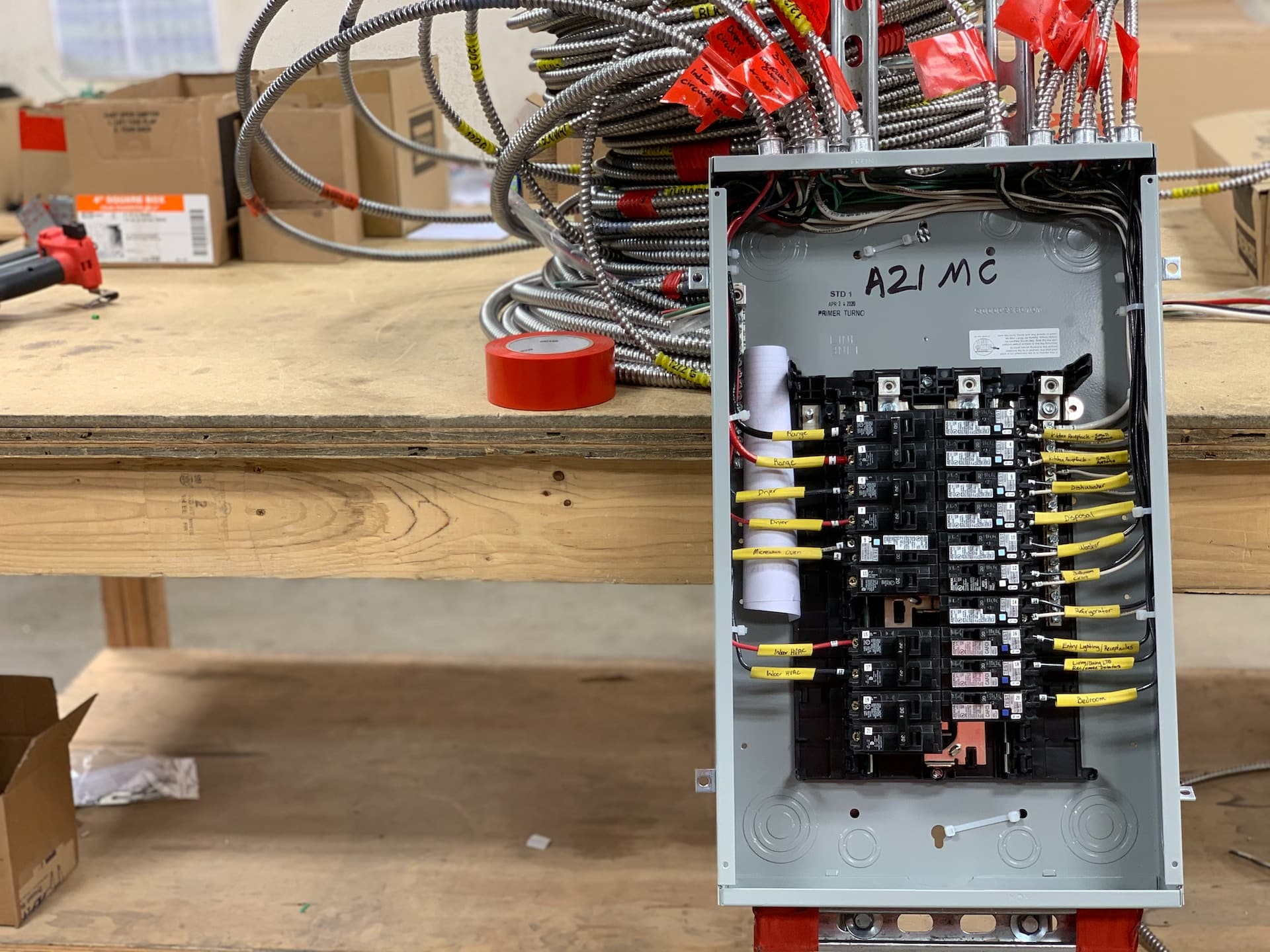 circuit breaker replacement - Gubruds Services